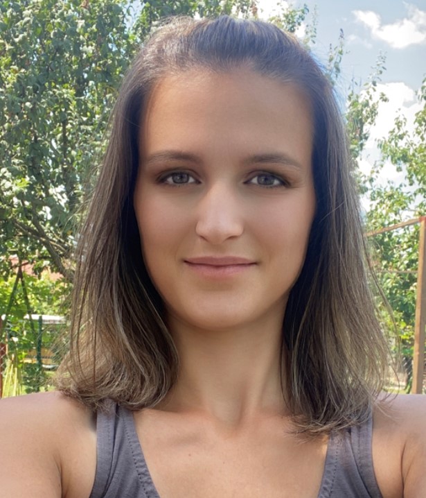 Szakál Bernadett